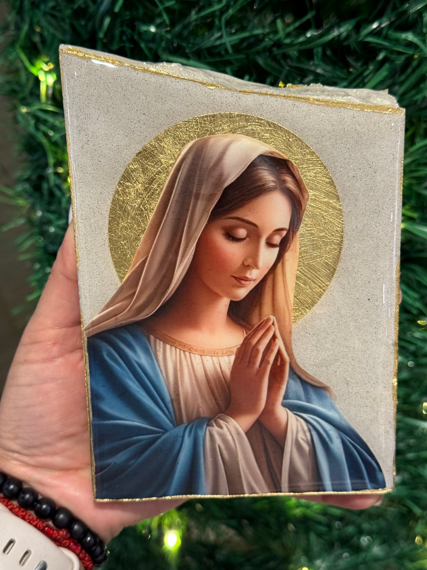 Mary in Blue Praying